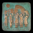 /album/medaglie/fratelli-tutti-fusione-in-bronzo-patinato-cm-15x15-2025-per-i-doni-istituzionali-di-papa-francesco-jpg/